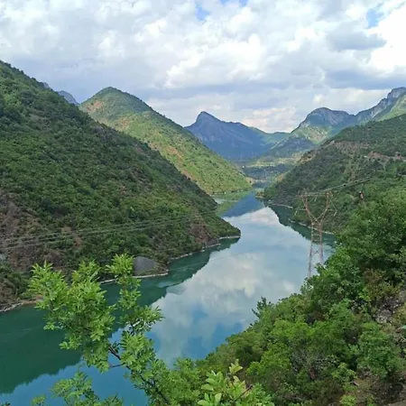 Lugina E Komanit Koman