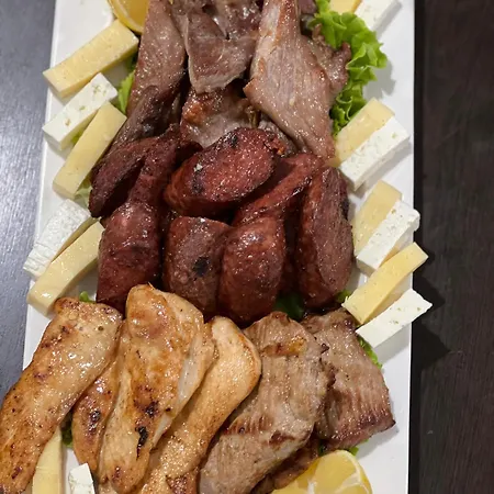 Lugina E Komanit ホテル Koman