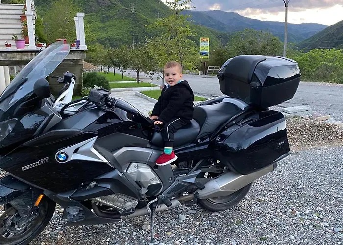 Hotel Lugina E Komanit 3*